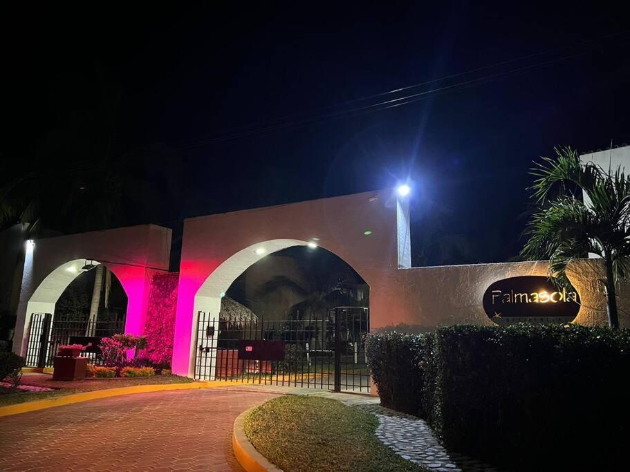 New Home Sol, Mar Y Arena Ixtapa. イスタパ エクステリア 写真